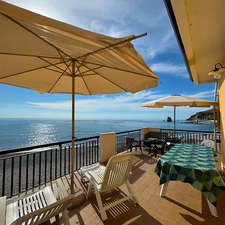 Irma Sul Mare Villa Marina di Belvedere